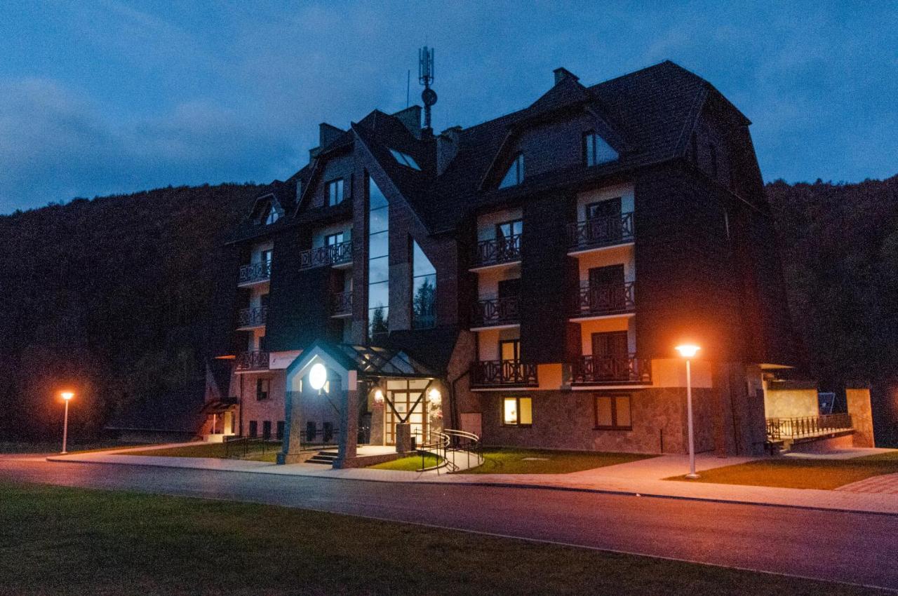 Centrum Promocji Lesnictwa W Mucznem Lutowiska Exteriér fotografie
